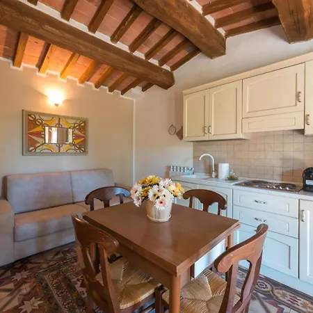 Podere La Tona Tatil Evi *